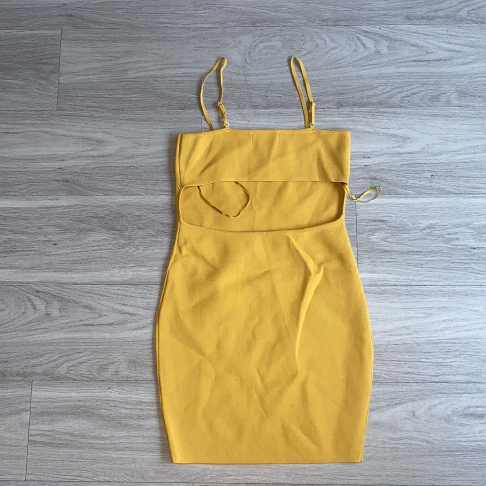 Dress - Picture 2 of 2